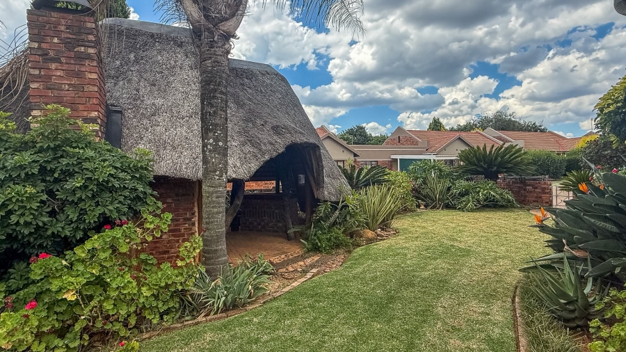 3 Bedroom Property for Sale in Flamwood North West